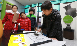 함양군 박물관 어린이 체험실은 ‘교육만점 놀이터’  