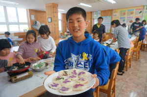 봄 童童歌속에 담긴 예쁜 화전!