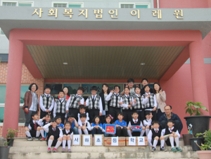 “어버이날 예쁜 꽃과 함께 한 나눔 실천”