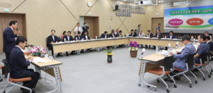 고향 함양에 대한 지속적인 관심과 사랑 당부