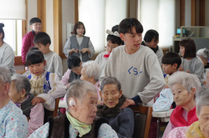 유림초, 지리산 노인요양원 봉사 및 학예발표회