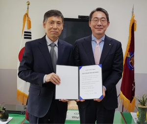 함양고 교장, 농업가치 헌법 반영 서명운동 동참
