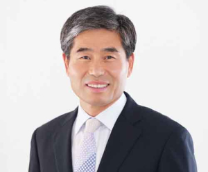 홍경태 함양군 기획조정실장, 군장학회에 장학금 기탁