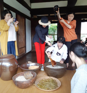 ‘함양 송순주’ 이렇게 빚어요....제조과정 시연회