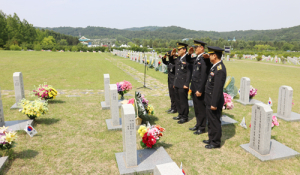 함양소방서, 순직소방공무원 추모 위해 현충원 참배