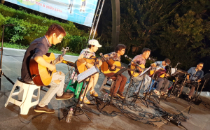 기타동호회 ‘동그라미’ 토요무대 서다