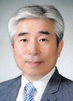 제4대 경남문화예술진흥원장에 윤치원 씨