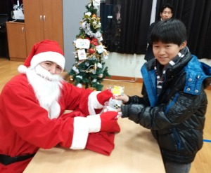 원어민 산타와 함께하는 영어체험 프로그램