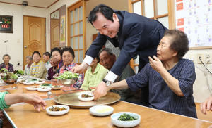 함양군 ‘경로당 급식도우미’ 노인복지 새로운 복지모델 평가