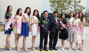 미스경남 미녀 “산삼 함양으로 오세요~”