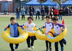 하늘은 높고 아이들도 자라는 `위성 꿈♥사랑 축제`