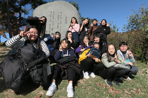 함양여자중학교, 함께 읽고 함께 하는 사제동행 문학기행 실시