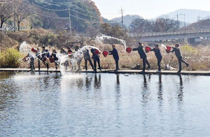 함양읍 수산종묘(다슬기) 방류 