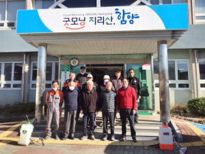 함양군 수동면이장단 코로나19 대응 관내 방역봉사