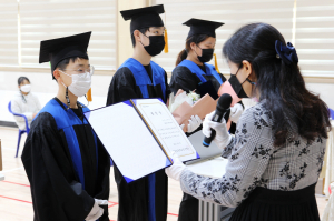 유림초 85회 온라인 졸업장 수여식