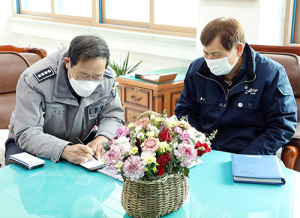 함양군 ‘군부대 이전 서명운동’ 군민 한마음으로 동참