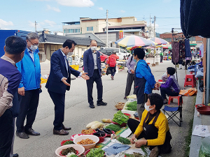 서춘수 함양군수, 추석 맞이 안의시장과 약초시장 상인 기운 북돋아