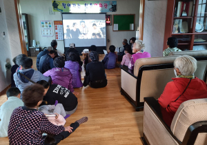 함양군지역사회보장협의체 ‘찾아가는 청춘영화관’ 상영