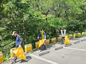 함양 안의면, 여름 휴가철 대비 쓰레기 수거 등 환경정비