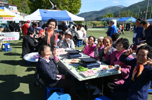 함양 마천면, 흑돼지 & 천왕축제 성황리 개최