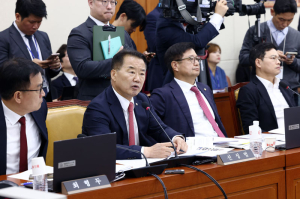 신성범 의원, 과학기술 연구진 정년 65세 연장 법안 발의