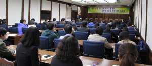 신성범 의원. 한국식품위생안전성학회와 함께