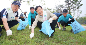 산삼축제 대비 시가지 및 상림공원 주변 환경정화