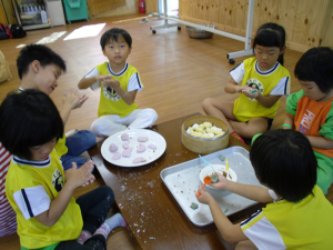 고사리 손 추석맞이 송편 만들기와 햇사과 따기