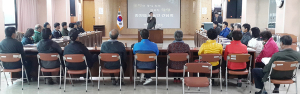 함양읍 귀농인과 간담회. 농촌 활력 증진 방안 설명