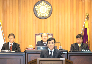 “군민 삶의 질 향상에 역점을”