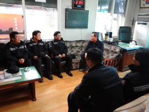 김용식 함양소방서장. 전통시장 화재예방 확인 점검