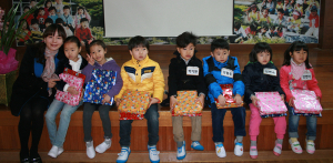 황금돼지 7마리. 마천초등학교에 자리틀다
