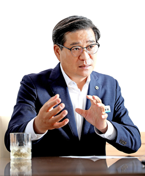 진병영 함양군수, “박완수 경남지사 ‘부울경 행정통합’ 적극지지”