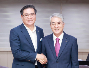 진병영 함양군수 경남도교육감 방문, 교육청·도서관 이전 협의