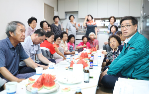 진병영 함양군수, 폭염 속 수동면 무더위쉼터·민원 현장 점검