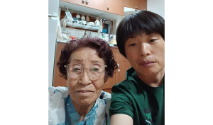 “식사하셨어에?” ③ 기록의 유산을 써 내려가는 김도자 씨
